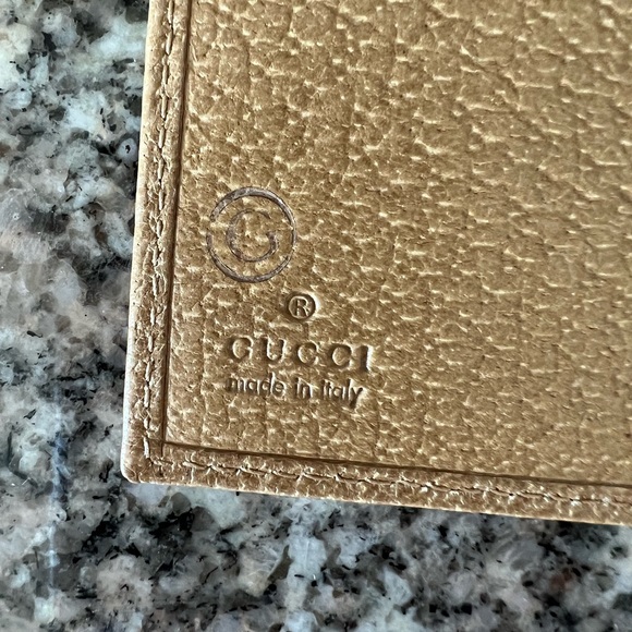 Authentic Gucci Wallet - Picture 7 of 10